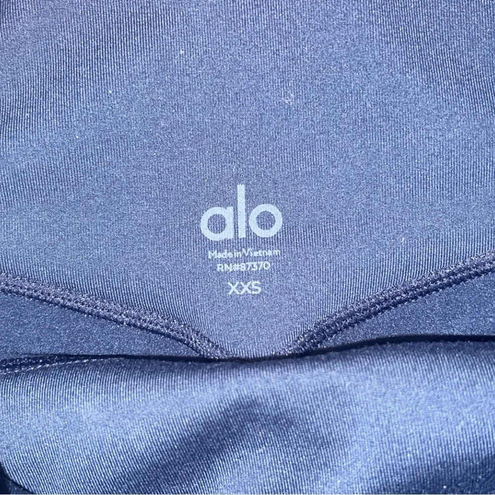 ALO YOGA Airbrush Winter Warm High-Waist Nocturne Legging